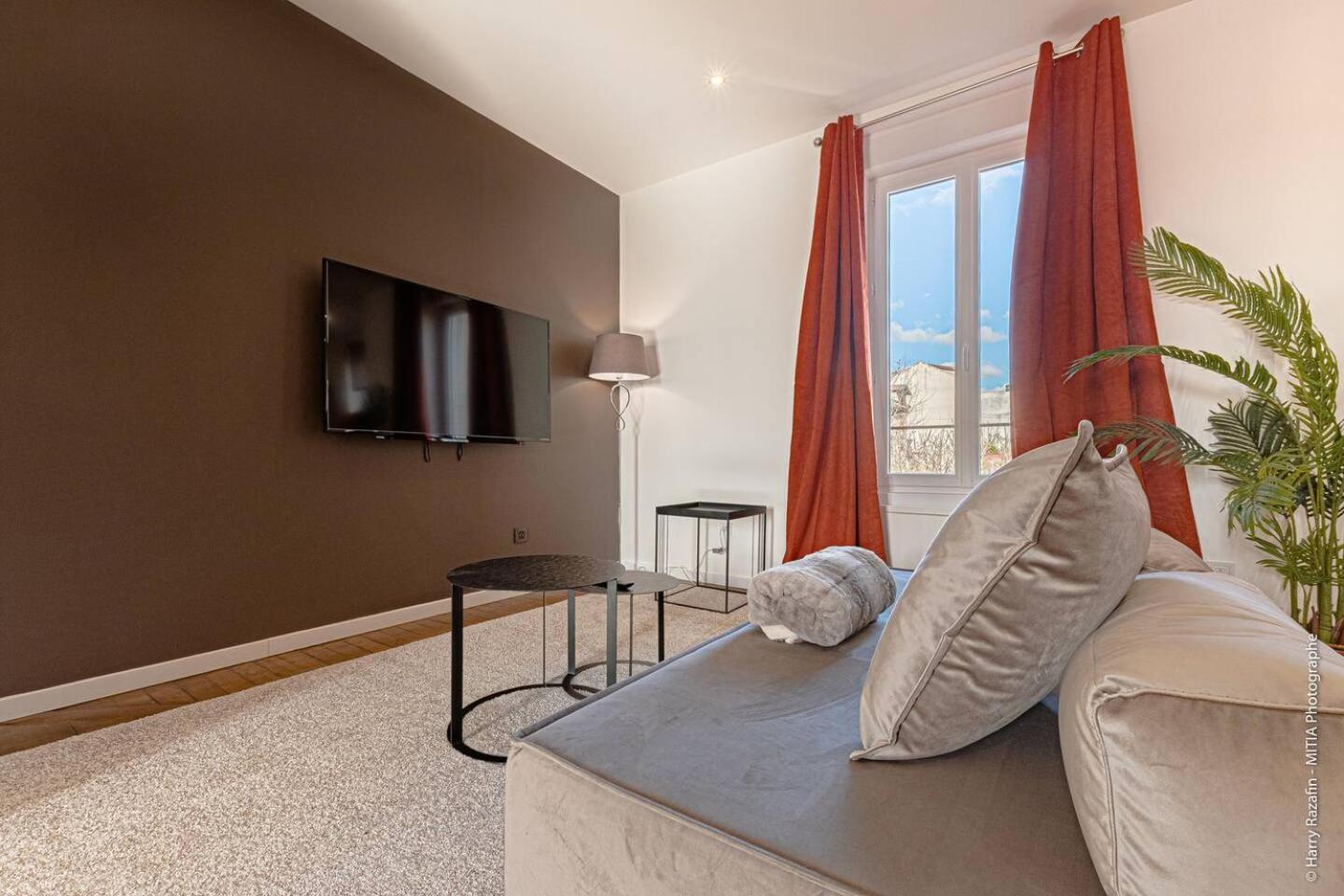 Les Suites Locarno Limoges Dış mekan fotoğraf